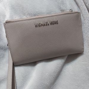 New michael kors wallet